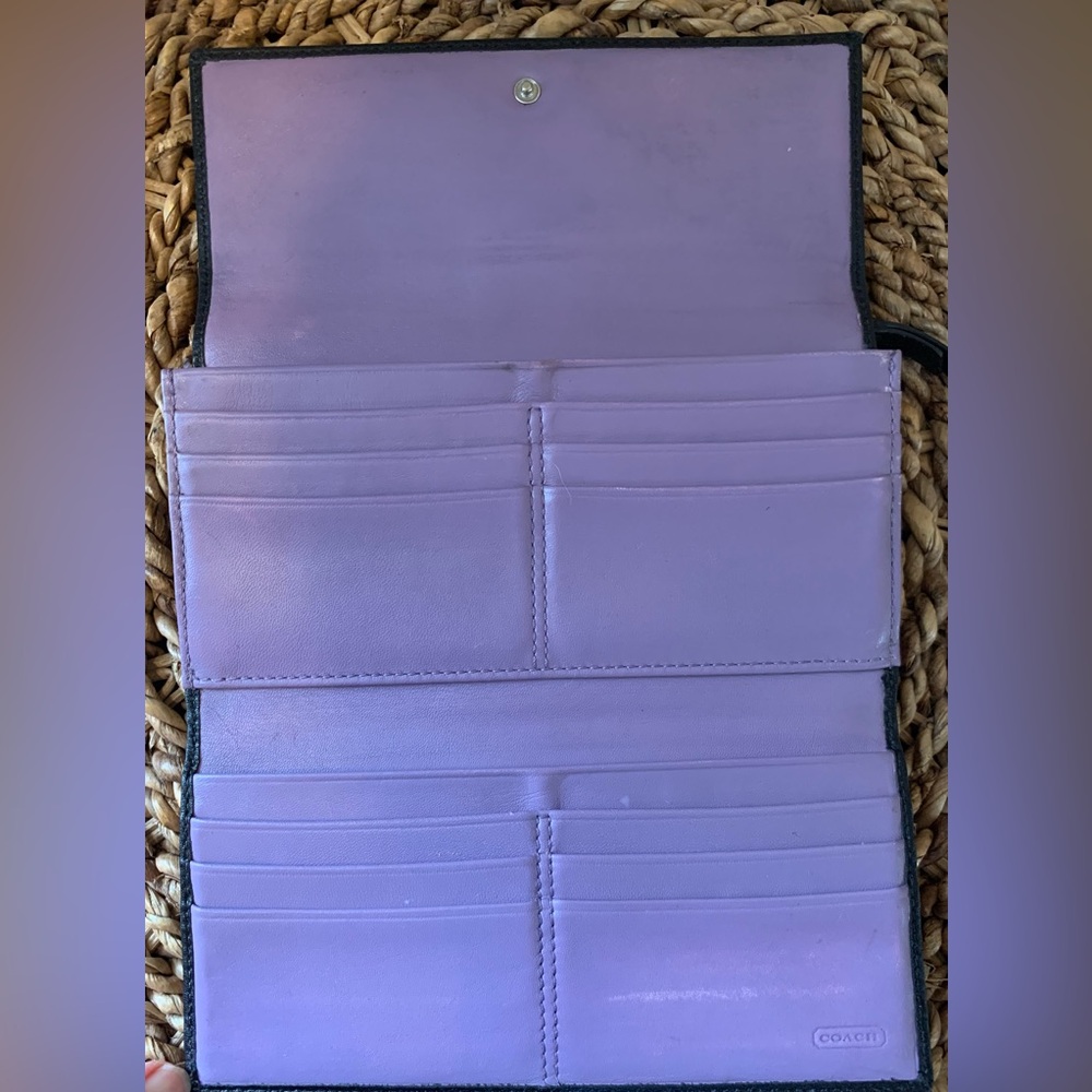 Coach Hampton leather wallet. GUC. Black leather with purple leather interior. - Picture 9 of 10